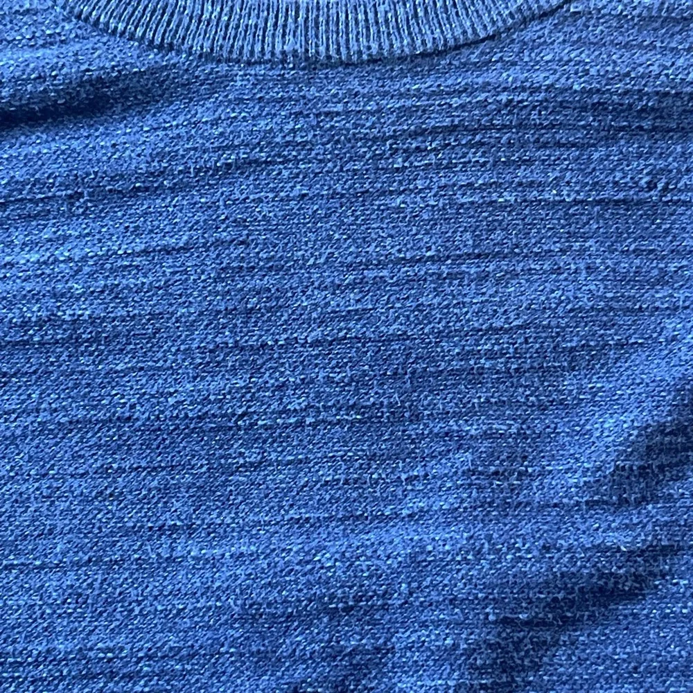 J.Crew Men’s Crew Neck Navy Blue Sweater. Size Large Slim